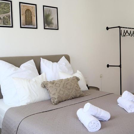Bloom - Modern One Bedroom Apartment Вена Экстерьер фото